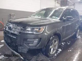 2017 Ford Explorer XLT with VIN 1FM5K8D88HGD75308, listed as a IAAI auction lot 41628295 with 92,327 mi miles and . Bid and sale history available at carsss.com. Image 17.