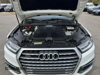 2018 Audi Q7 Premium Plus with VIN WA1LAAF70JD019690, listed as a Copart auction lot 49583775 with 127,047 mi miles and Clean Title. Bid and sale history available at carsss.com. Image 8.