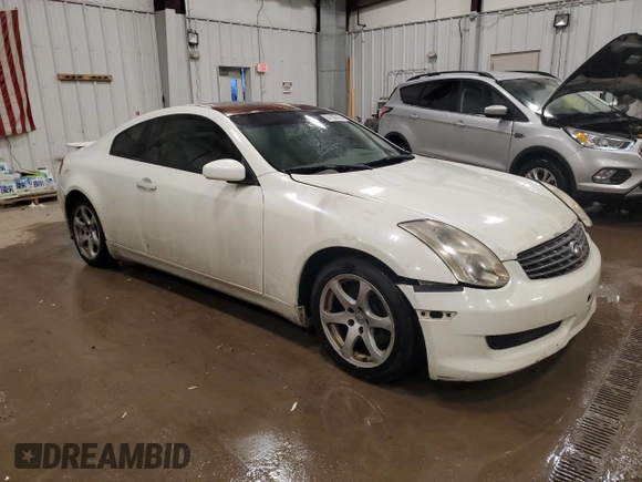 2005 Infiniti G35 Coupe with VIN JNKCV54EX5M407615, listed as a Copart auction lot 84186494 with 0 mi miles and Non Repairable. Bid and sale history available at carsss.com. Image 4.