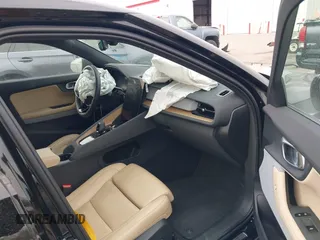 2021 Polestar 2 Launch Edition z VIN LPSED3KA9ML019516, wystawiony jako IAAI lot #41901075 z przebiegiem 32 468 mil mil oraz . Historia ofert i sprzedaży dostępna na DreamBid. Obrazek 5.