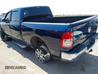 2022 Ram 2500 Big Horn with VIN 3C6UR5DL9NG149414, listed as a IAAI auction lot 42341514 with 102,536 mi miles and . Bid and sale history available at DreamBid. Image 3.