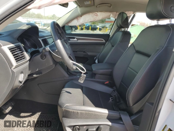 2021 Volkswagen Atlas SE with VIN 1V2JR2CA8MC561267, listed as a Copart auction lot 49946295 with 57,876 mi miles and Salvage title. Bid and sale history available at DreamBid. Image 7.
