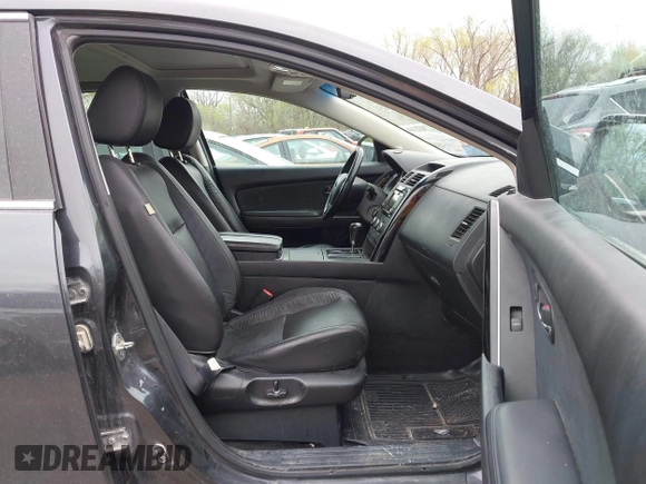 2015 Mazda CX-9 Touring with VIN JM3TB3CA3F0460864, listed as a IAAI auction lot 41944957 with 242,100 mi miles. Bid and sale history available at carsss.com. Image 5.