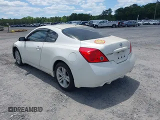 2012 Nissan Altima 2.5 S with VIN 1N4AL2EP5CC113044, listed as a IAAI auction lot 42143104 with 189,339 mi miles. Bid and sale history available at carsss.com. Image 3.