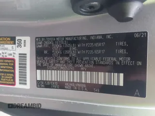 2021 Toyota Sienna XLE with VIN 5TDYRKEC2MS053745, listed as a IAAI auction lot 41171409 with 115,514 mi miles. Bid and sale history available at carsss.com. Image 9.