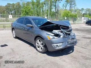 2015 Nissan Altima SV with VIN 1N4AL3AP9FC270351, listed as a IAAI auction lot 42033044 with 165,707 mi miles and . Bid and sale history available at carsss.com. Image 1.