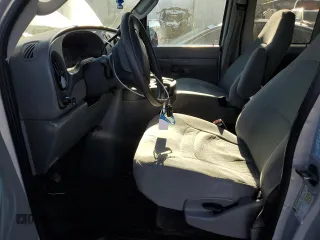 2007 Ford Econoline Passenger XL with VIN 1FBNE31L67DB06686, listed as a Copart auction lot 71796304 with 268,977 mi miles and Salvage Title. Bid and sale history available at carsss.com. Image 7.