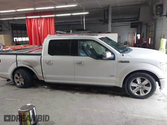 2016 Ford F-150 XLT z VIN 1FTEW1EG9GFD07335, wystawiony jako IAAI lot #42324340 z przebiegiem 74 079 mil mil oraz . Historia ofert i sprzedaży dostępna na DreamBid. Obrazek 13.