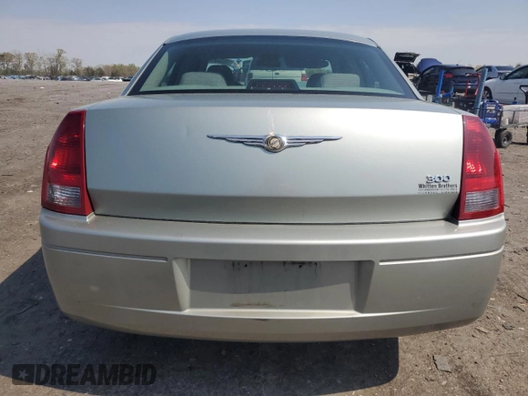 2006 Chrysler 300 with VIN 2C3KA43R36H484102, listed as a Copart auction lot 53086605 with 152,474 mi miles and Clean Title. Bid and sale history available at carsss.com. Image 6.