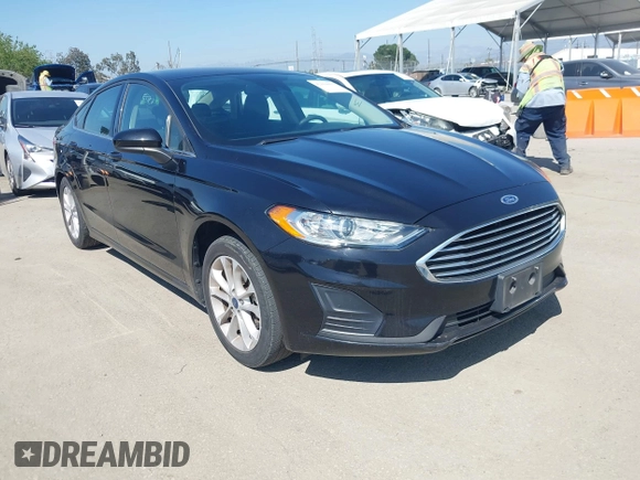 2020 Ford Fusion SE with VIN 3FA6P0HD8LR171120, listed as a IAAI auction lot 42004093 with 35,941 mi miles and . Bid and sale history available at DreamBid. Image 1.