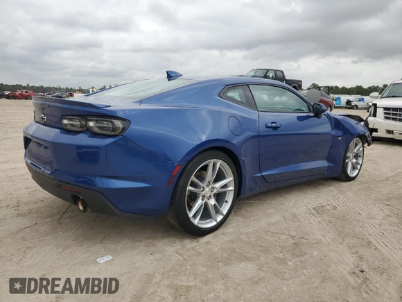 2022 Chevrolet Camaro 1LT with VIN 1G1FB1RS1N0111557, listed as a Copart auction lot 43798105 with 31,380 mi miles and Salvage Title. Bid and sale history available at carsss.com. Image 3.