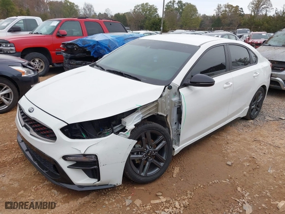 2021 Kia Forte GT-Line with VIN 3KPF34AD3ME302132, listed as a IAAI auction lot 40849413 with 84,136 mi miles. Bid and sale history available at carsss.com. Image 17.