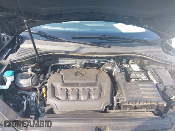 2019 Volkswagen Tiguan SE z VIN 3VV3B7AX3KM135261, wystawiony jako IAAI lot #42600904 z przebiegiem 62 026 mil mil oraz . Historia ofert i sprzedaży dostępna na DreamBid. Obrazek 10.