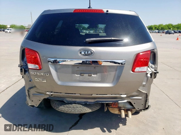 2011 Kia Sorento LX with VIN 5XYKT3A1XBG144869, listed as a Copart auction lot 52921865 with 186,896 mi miles and Salvage Title. Bid and sale history available at carsss.com. Image 6.