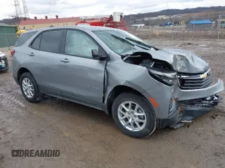 2024 Chevrolet Equinox LS z VIN 3GNAXSEG0RL265915, wystawiony jako IAAI lot #41652927 z przebiegiem 3 952 mil mil oraz . Historia ofert i sprzedaży dostępna na DreamBid. Obrazek 1.