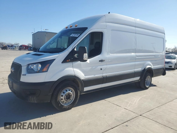 2023 Ford Transit with VIN 1FTRS4XG2PKA04528, listed as a Copart auction lot 42133735 with 39,497 mi miles and Salvage Title. Bid and sale history available at carsss.com. Image 1.
