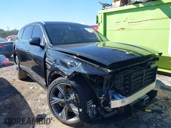 2025 Genesis GV80 z VIN KMUHCESB8SU230772, wystawiony jako IAAI lot #41739606 z przebiegiem 7 515 mil mil oraz . Historia ofert i sprzedaży dostępna na DreamBid. Obrazek 6.
