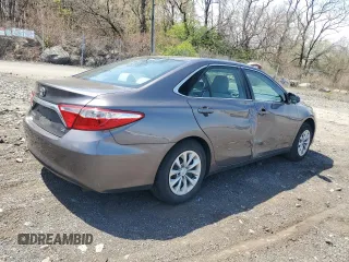 2015 Toyota Camry XLE with VIN 4T4BF1FKXFR493792, listed as a Copart auction lot 53697955 with 95,570 mi miles and Salvage Title. Bid and sale history available at carsss.com. Image 3.