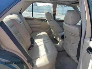 1995 Mercedes-Benz E Class with VIN WDBEA32E4SC205978, listed as a Copart auction lot 60329354 with 240,082 mi miles and Salvage Title. Bid and sale history available at carsss.com. Image 10.