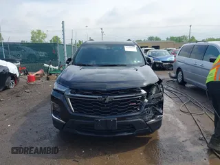 2023 Chevrolet Traverse RS z VIN 1GNEVJKWXPJ290497, wystawiony jako IAAI lot #42200665 z przebiegiem 50 140 mil mil oraz . Historia ofert i sprzedaży dostępna na DreamBid. Obrazek 13.