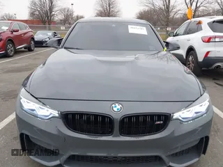 2018 BMW M3 z VIN WBS8M9C54J5K99251, wystawiony jako IAAI lot #38433789 z przebiegiem 41 081 mil mil oraz . Historia ofert i sprzedaży dostępna na DreamBid. Obrazek 6.
