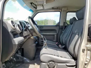 2004 Honda Element EX with VIN 5J6YH185X4L005318, listed as a Copart auction lot 61142325 with 241,496 mi miles and Clean title. Bid and sale history available at DreamBid. Image 7.