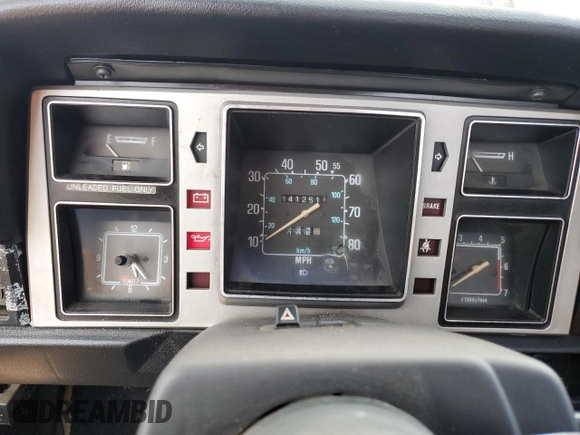 1982 Datsun 720 z VIN JN6MD06S6CW100827, wystawiony jako Copart lot #80042334 z przebiegiem 141 251 mil mil oraz Tytuł czysty. Historia ofert i sprzedaży dostępna na DreamBid. Obrazek 9.