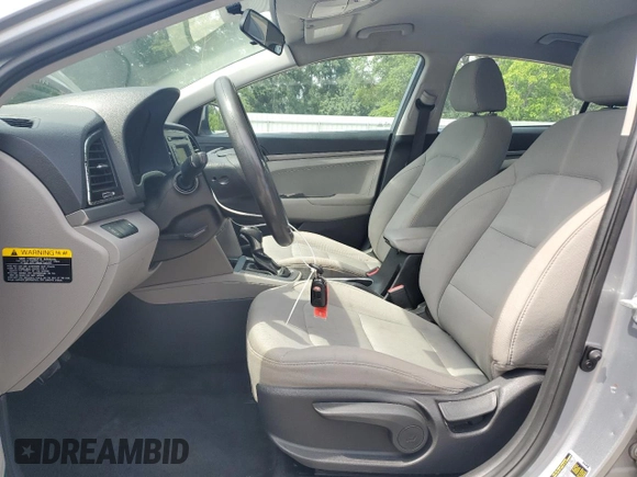 2017 Hyundai Elantra SE z VIN 5NPD74LF4HH151846, wystawiony jako Copart lot #56377315 z przebiegiem 176 200 mil mil oraz Szkoda całkowita • Salvage title. Historia ofert i sprzedaży dostępna na DreamBid. Obrazek 7.