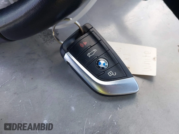 2018 BMW X1 xDrive28i with VIN WBXHT3C37J5K28375, listed as a IAAI auction lot 42039336 with 28,664 mi miles. Bid and sale history available at carsss.com. Image 11.