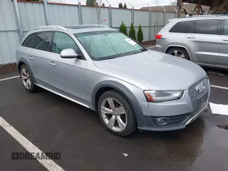 2015 Audi allroad A4 Premium Plus z VIN WA1UFAFL3FA017363, wystawiony jako IAAI lot #41890816 z przebiegiem 109 954 mil mil oraz . Historia ofert i sprzedaży dostępna na DreamBid. Obrazek 1.
