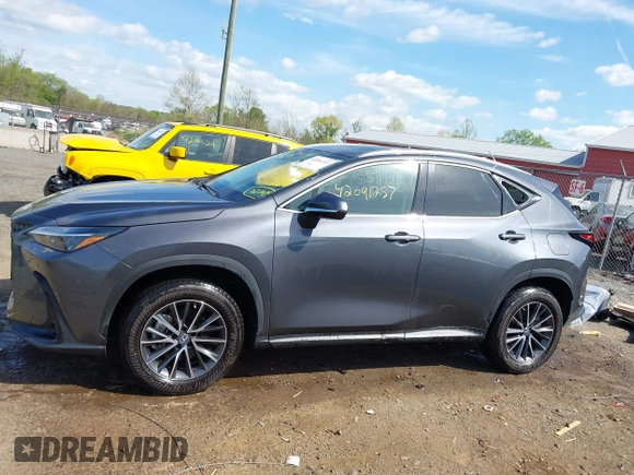 2023 Lexus NX 350 Premium z VIN 2T2GGCEZ3PC023075, wystawiony jako IAAI lot #42091257 z przebiegiem 28 674 mil mil oraz . Historia ofert i sprzedaży dostępna na DreamBid. Obrazek 15.
