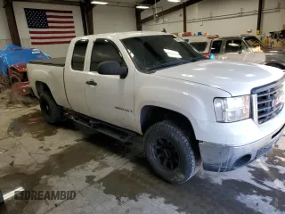 2009 GMC Sierra 1500 with VIN 1GTHC49K59E140731, listed as a Copart auction lot 85445764 with 245,081 mi miles and Salvage Title. Bid and sale history available at DreamBid. Image 4.