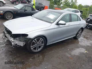 2023 Mercedes-Benz E 350 z VIN W1KZF8EB3PB105571, wystawiony jako IAAI lot #42308155 z przebiegiem 6 416 mil mil oraz . Historia ofert i sprzedaży dostępna na DreamBid. Obrazek 15.