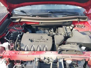 2020 Mitsubishi Outlander ES z VIN JA4AZ3A38LZ017160, wystawiony jako IAAI lot #41638787 z przebiegiem 43 770 mil mil oraz . Historia ofert i sprzedaży dostępna na DreamBid. Obrazek 10.