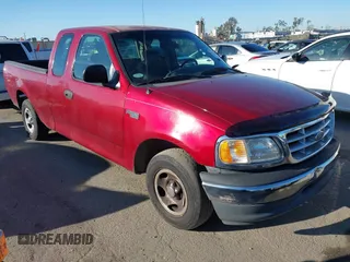 2001 Ford F-150 XL z VIN 1FTZX172X1NB47317, wystawiony jako IAAI lot #41676446 z przebiegiem Nie podano mil oraz . Historia ofert i sprzedaży dostępna na DreamBid. Obrazek 1.