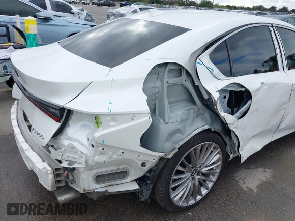 2022 Lexus IS 300 z VIN JTHDA1D23N5121856, wystawiony jako IAAI lot #41146026 z przebiegiem 58 937 mil mil oraz . Historia ofert i sprzedaży dostępna na DreamBid. Obrazek 18.