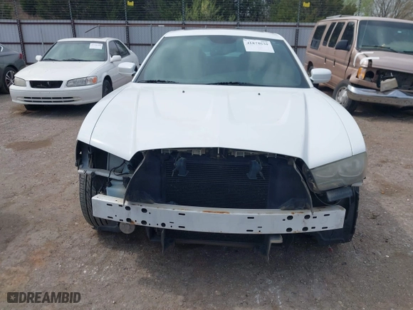 2013 Dodge Charger SXT Plus with VIN 2C3CDXHG8DH614862, listed as a IAAI auction lot 41874630 with 156,213 mi miles. Bid and sale history available at carsss.com. Image 13.