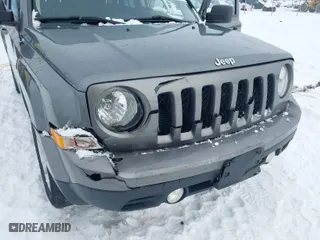 2014 Jeep Patriot Sport with VIN 1C4NJRBB3ED511529, listed as a IAAI auction lot 41494084 with 183,561 mi miles. Bid and sale history available at carsss.com. Image 6.