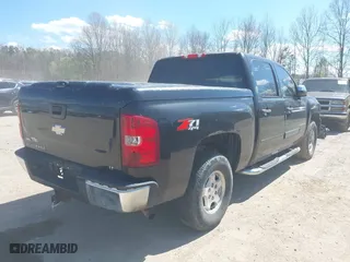 2008 Chevrolet Silverado 1500 LTZ with VIN 2GCEK133381166105, listed as a IAAI auction lot 41877995 with 224,953 mi miles. Bid and sale history available at carsss.com. Image 4.