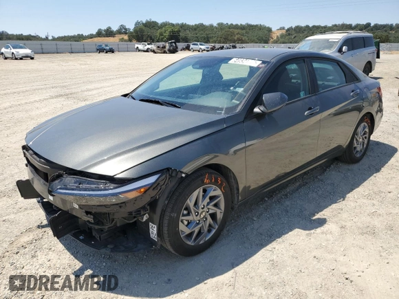 2024 Hyundai Elantra SEL с VIN KMHLM4DG4RU790789, выставлен на аукционе Copart как лот 64934725 с пробегом 24 693 миль миль и Чистый • Clean title. История ставок и продаж доступна на DreamBid. Изображение 1.