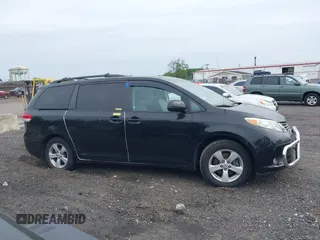 2011 Toyota Sienna LE AAS с VIN 5TDKK3DC2BS035759, выставлен на аукционе IAAI как лот 42331797 с пробегом 86 302 миль миль и . История ставок и продаж доступна на DreamBid. Изображение 13.