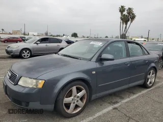 2002 Audi A4 1.8T z VIN WAULC68E02A307556, wystawiony jako Copart lot #49934045 z przebiegiem 114 996 mil mil oraz Czysty tytuł • Clean title. Historia ofert i sprzedaży dostępna na DreamBid. Obrazek 1.