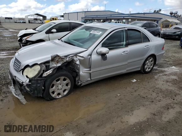 2005 Mercedes-Benz C 240 с VIN WDBRF61J65A777962, выставлен на аукционе Copart как лот 48822595 с пробегом 171 169 миль миль и Списание • Salvage title. История ставок и продаж доступна на DreamBid. Изображение 1.
