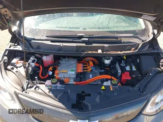 2017 Chevrolet Bolt EV LT z VIN 1G1FW6S00H4188556, wystawiony jako IAAI lot #42025003 z przebiegiem 24 009 mil mil oraz . Historia ofert i sprzedaży dostępna na DreamBid. Obrazek 10.