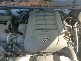2020 Toyota Tundra Platinum с VIN 5TFAY5F19LX939265, выставлен на аукционе Copart как лот 57644525 с пробегом 51 178 миль миль и Списание • Salvage title. История ставок и продаж доступна на DreamBid. Изображение 13.