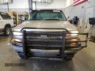 1999 Chevrolet Silverado 1500 LT with VIN 1GCEK19T8XE125165, listed as a Copart auction lot 49797425 with 230,126 mi miles and Salvage Title. Bid and sale history available at DreamBid. Image 5.