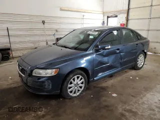 2008 Volvo S40 2.4L z VIN YV1MS382282382464, wystawiony jako Copart lot #53758935 z przebiegiem 215 572 mil mil oraz Szkoda całkowita • Salvage title. Historia ofert i sprzedaży dostępna na DreamBid. Obrazek 1.