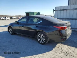 2019 Nissan Altima 2.5 SV with VIN 1N4BL4DV2KC138739, listed as a Copart auction lot 88445925 with 98,704 mi miles and Salvage Title. Bid and sale history available at carsss.com. Image 2.