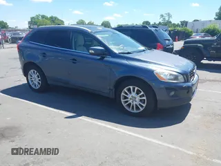 2010 Volvo XC60 3.0T z VIN YV4992DZ1A2031889, wystawiony jako IAAI lot #42209796 z przebiegiem 187 042 mil mil oraz . Historia ofert i sprzedaży dostępna na DreamBid. Obrazek 1.