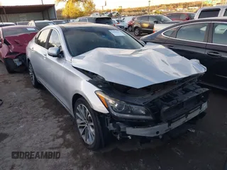 2015 Hyundai Genesis 3.8L z VIN KMHGN4JE8FU035304, wystawiony jako IAAI lot #40998439 z przebiegiem 133 100 mil mil oraz . Historia ofert i sprzedaży dostępna na DreamBid. Obrazek 1.